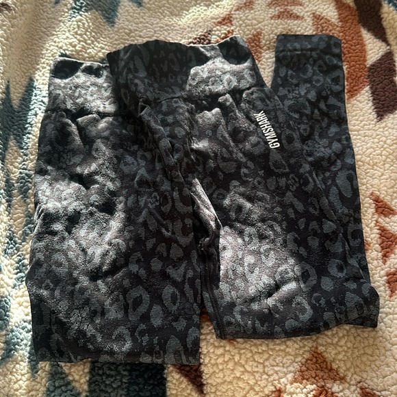 Gymshark Pants - Gymshark leopard print leggings